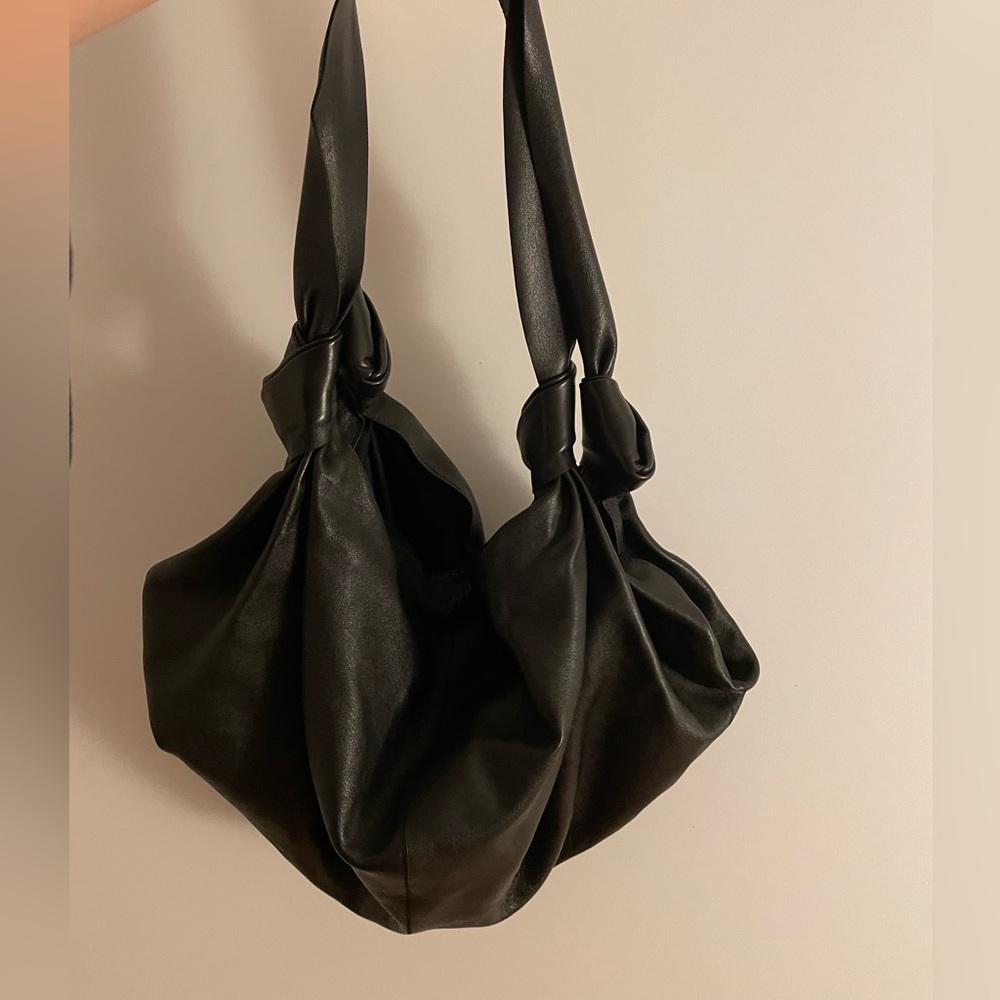The row knot bag